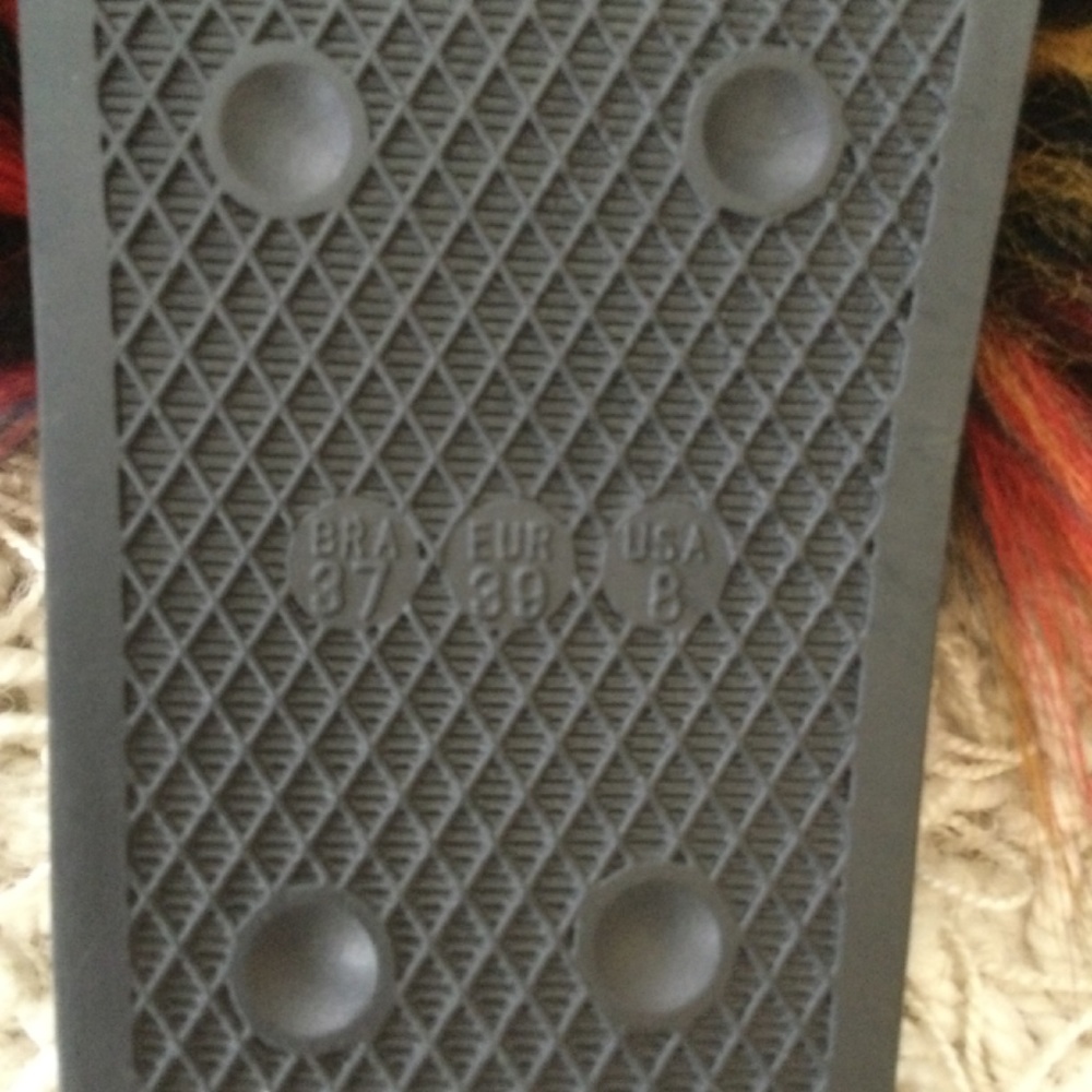 Rainbow Color Fur Slides With Matching - image 5